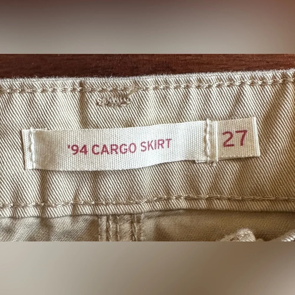 Levi’s ‘94 cargo mini skirt